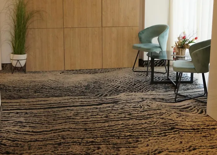 Azure Premium Basen Zewnetrzny Z Lezakami, Jacuzzi Apartment *